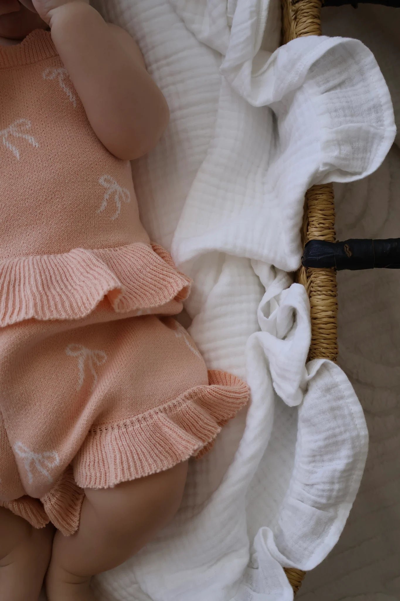 whimsy bow knit tie set