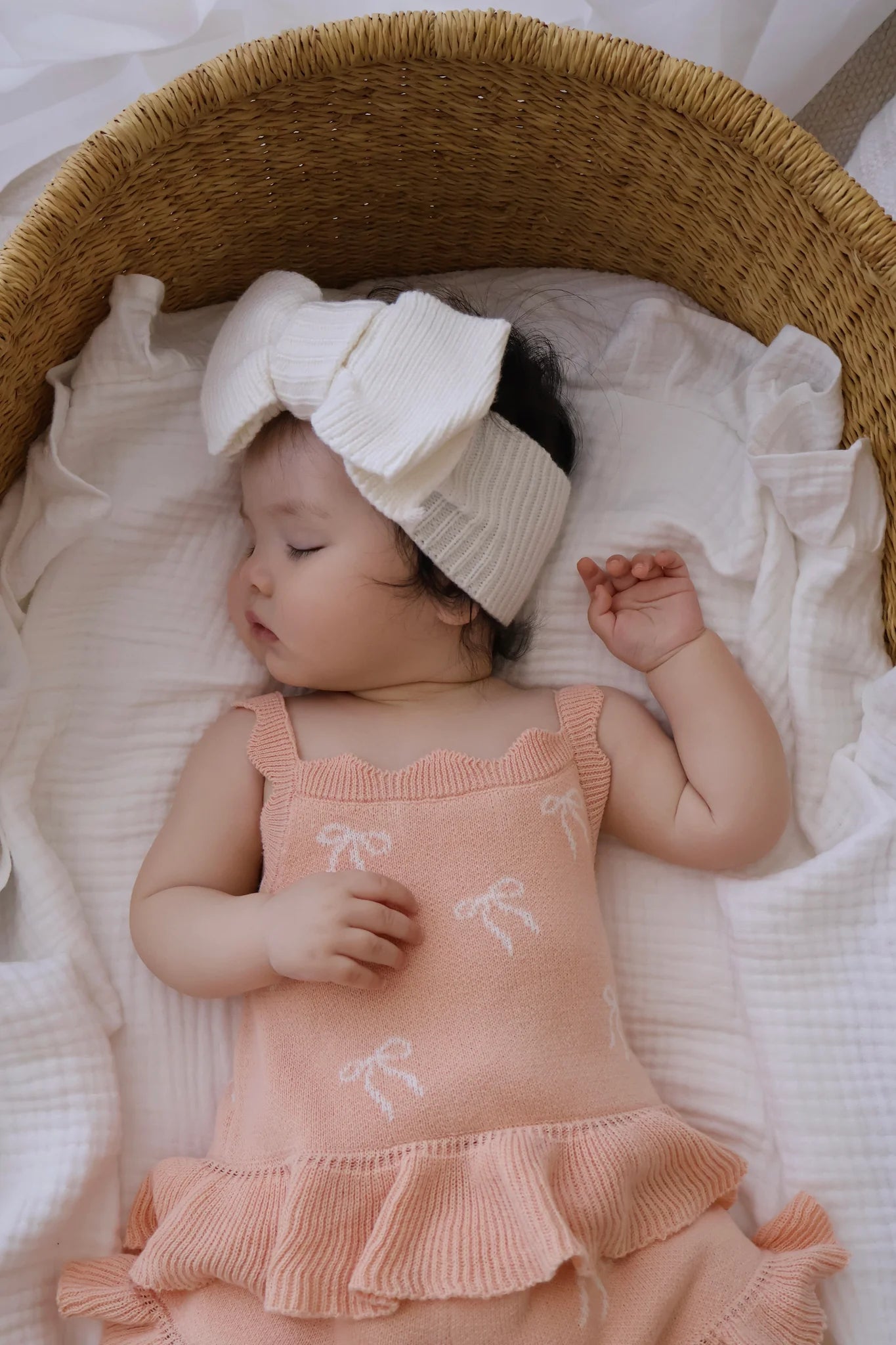 whimsy bow knit tie set