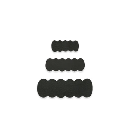 leather - raven scallop snap clip