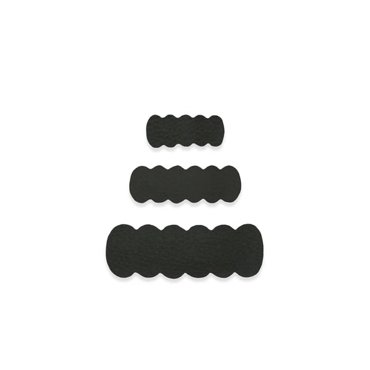 leather - raven scallop snap clip