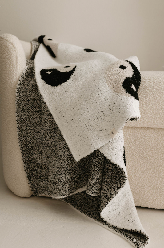 Plush Blanket | Black & White Yin Yang - Ivory Soul