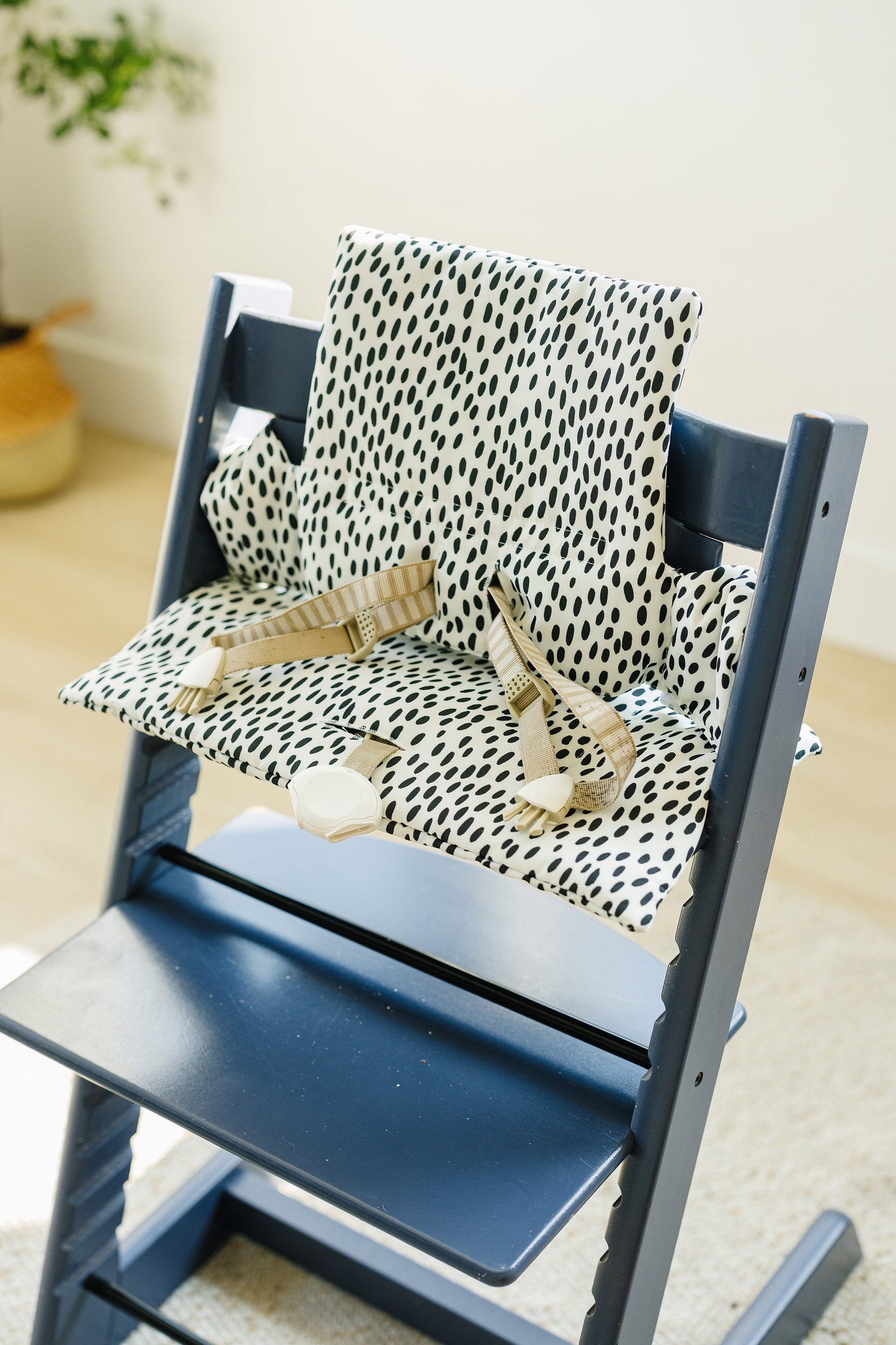 Black Dots Stokke Tripp Trapp Seat Cushion - Ivory Soul