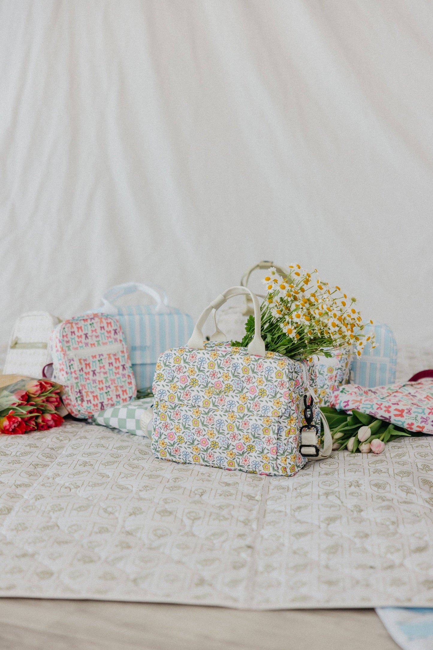 blue striped lunch box
