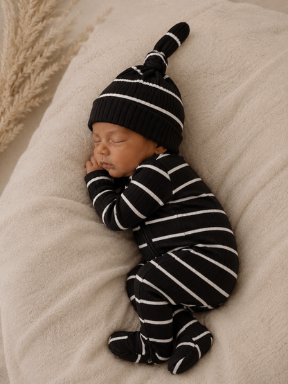 black/white stripe / ribbed 2-way zip footie