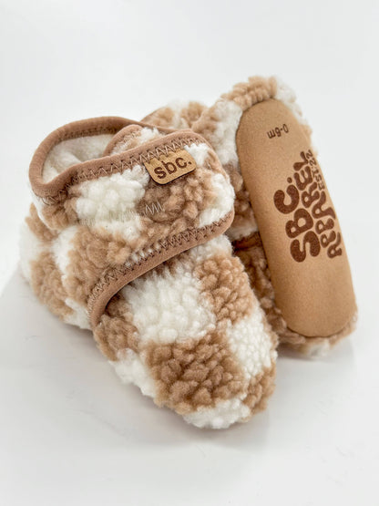 the newborn sherpa bootie — camel + white checkered