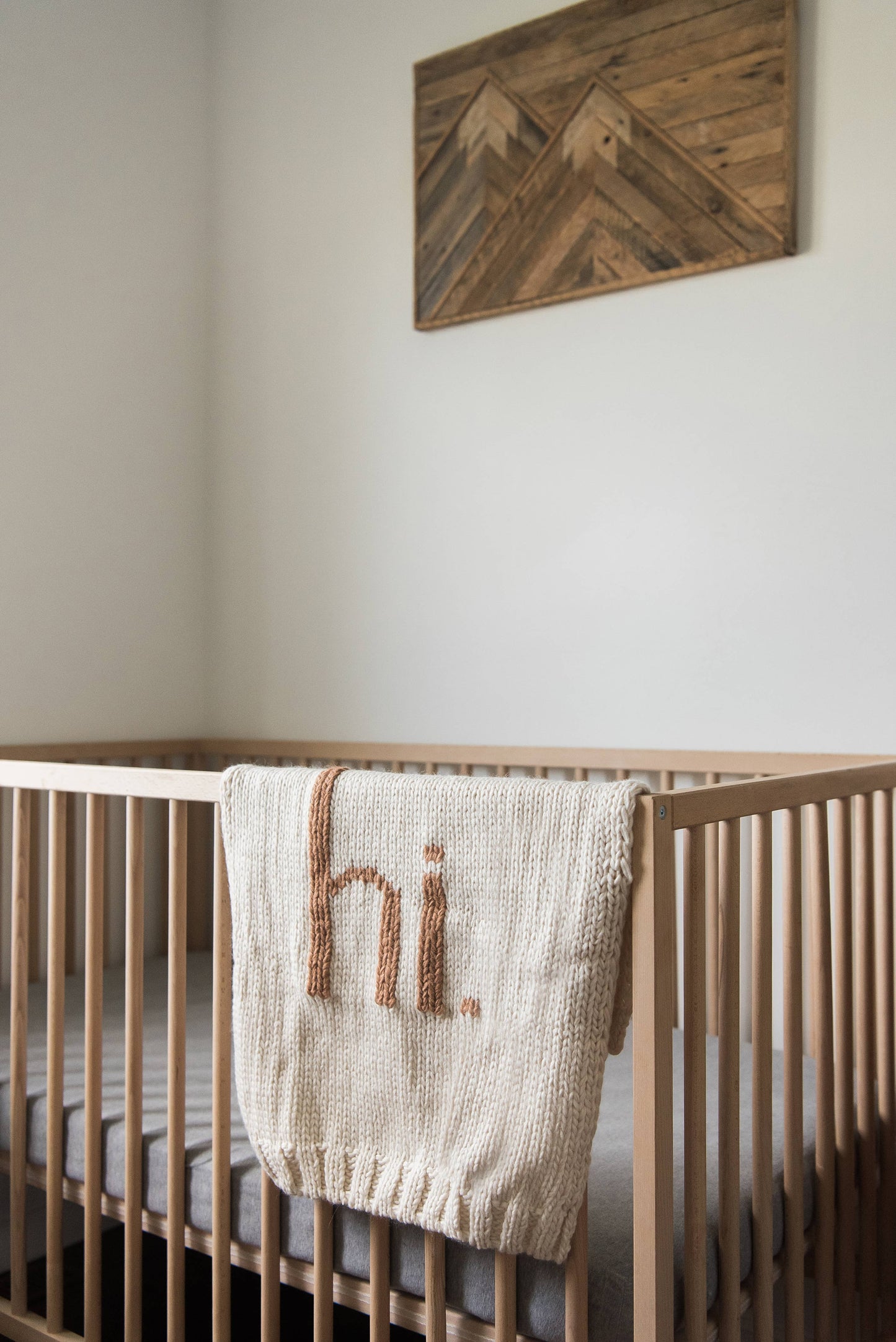 hi. hand knit baby blanket - pecan - Ivory Soul