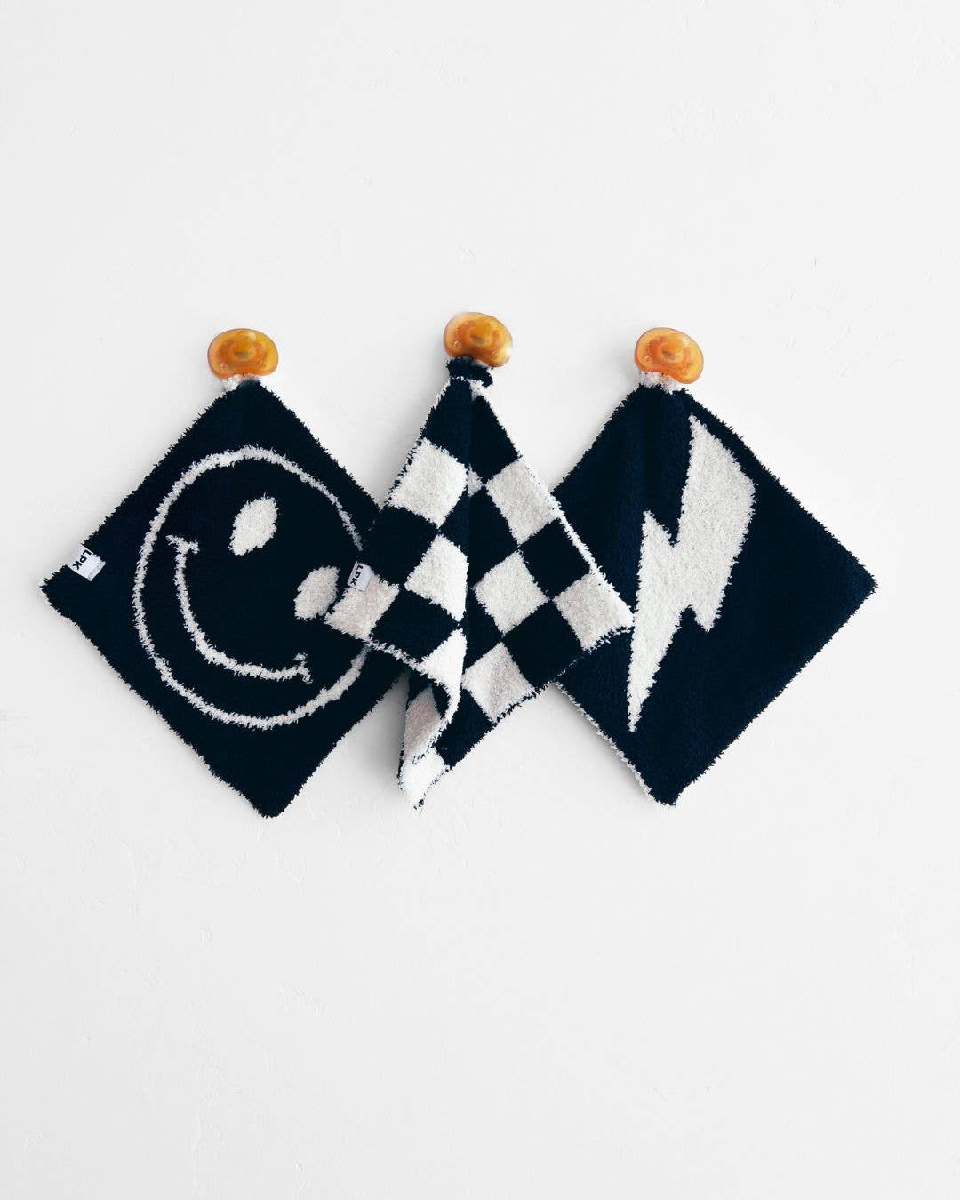 checkered plush lovey | black