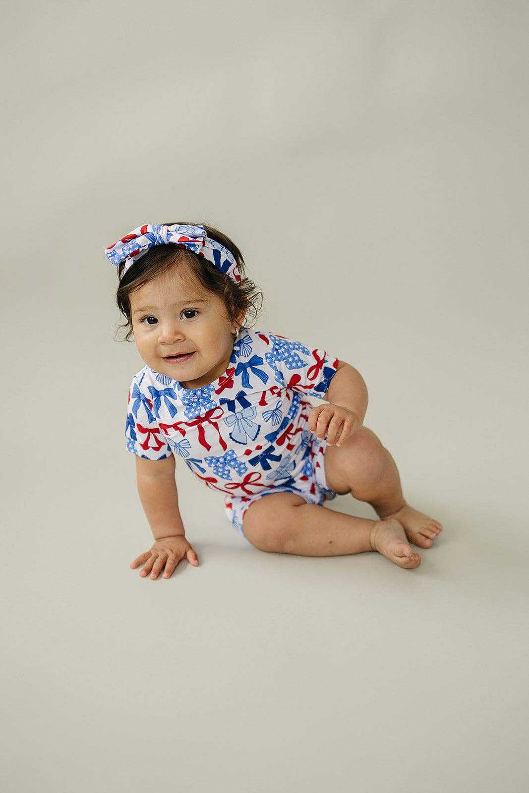 bamboo shorts set | red-white & bows