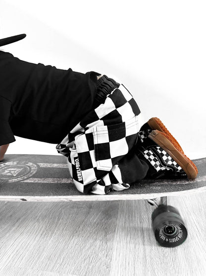 the basic rebel jogger in venice