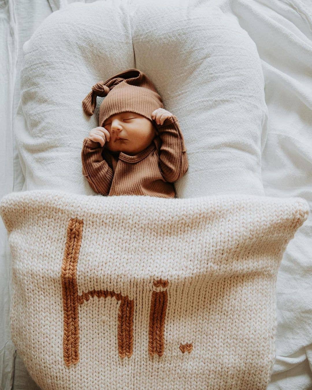 hi. hand knit baby blanket - pecan - Ivory Soul