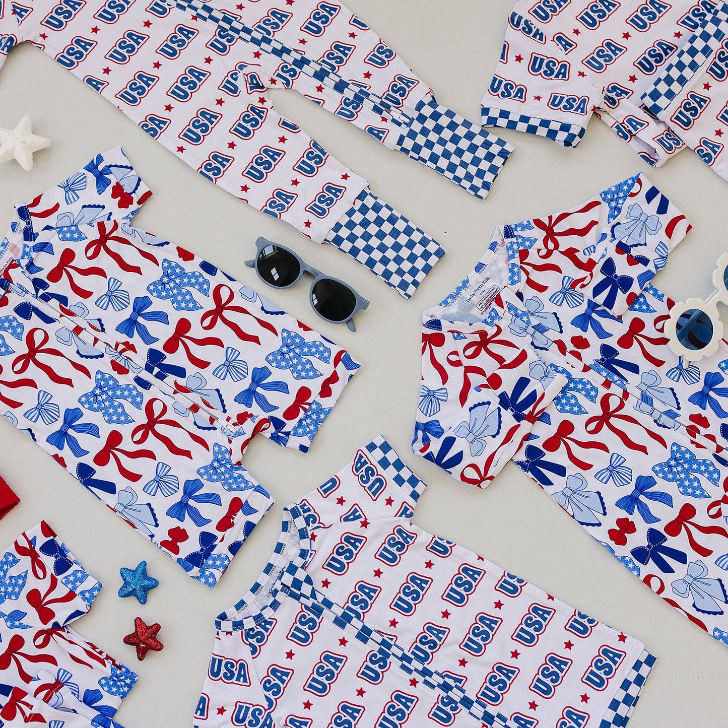 bamboo zip romper  | red-white + bows