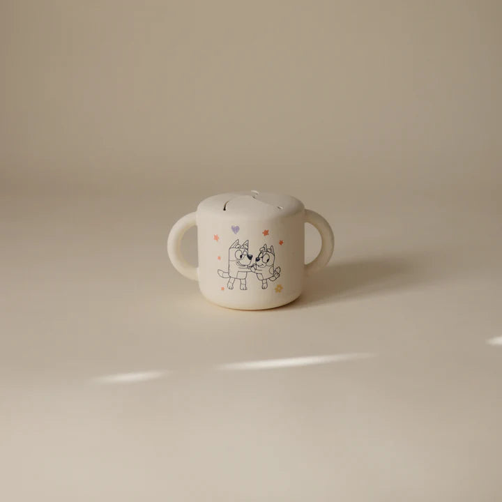 bluey x mushie snack cup - ivory