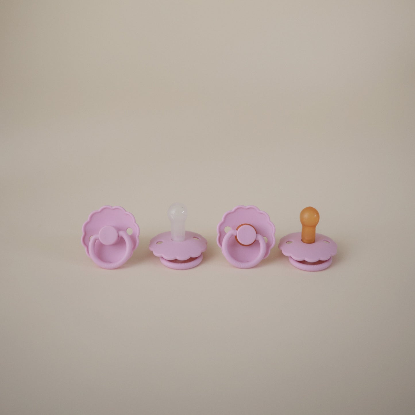 FRIGG Daisy Natural Rubber Pacifier 2-Pack - Ivory Soul