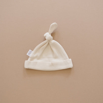 Vanilla Organic Ribbed Newborn Knot Hat - Ivory Soul