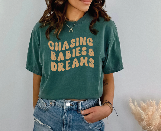 chasing babies + dreams© tee